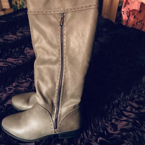 Dream Pairs Winter Riding Boots, Wide-Calf - Picture 2 of 8